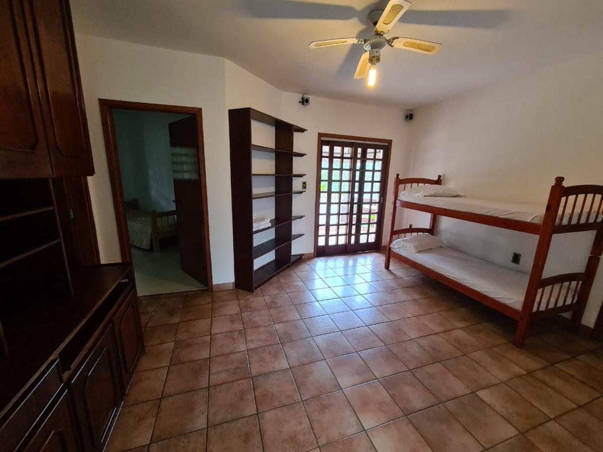 Casa Vista Lago Vitoria Regia Holambra Quarto foto